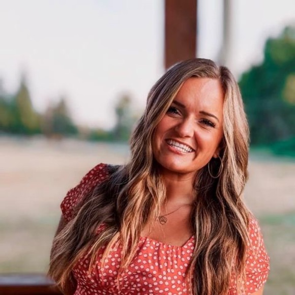 Meet your Posher, Arianna - Picture 1 of 1